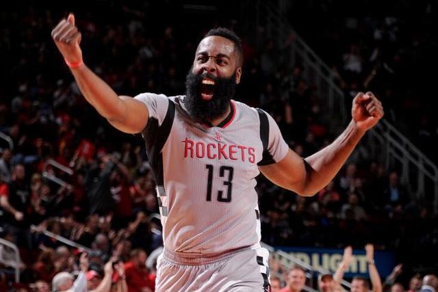 福克斯49分国王险胜爵士 独行侠胜马刺止4连败