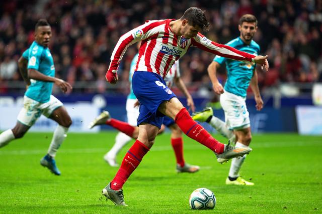 难绷！中国男篮出现23次失误 全队只有9次助攻